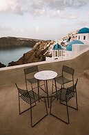 Spitia Santorini