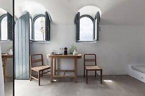 Spitia Santorini