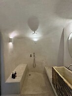 Spitia Santorini
