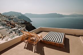 Spitia Santorini