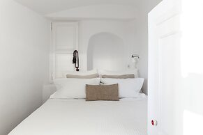 Spitia Santorini