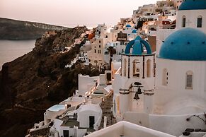 Spitia Santorini