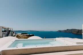 Spitia Santorini