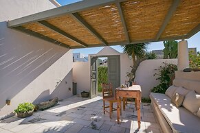 Spitia Santorini