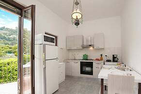 Villa Alberti 900m from Garda lake