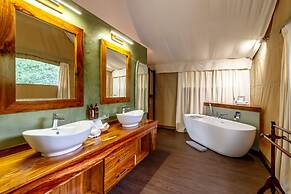 Phelwana Game Lodge