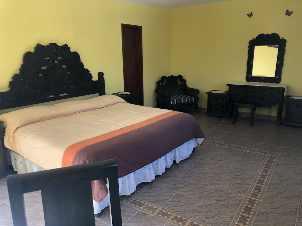 Hotel Ricardos