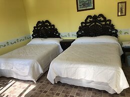 Hotel Ricardos