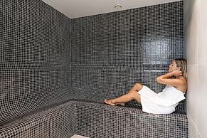 Mossa Well Being Hotel with heated pool & Wellness Spa