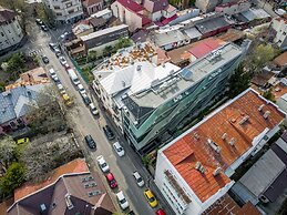 Blend City Center