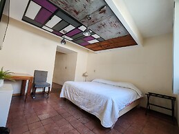 Hostal Hostalgia Casa Zul