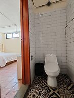 Hostal Hostalgia Casa Zul