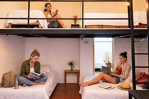 Hostal Hostalgia Casa Zul