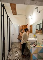 Hostal Hostalgia Casa Zul