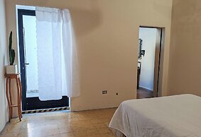 Hostal Hostalgia Casa Zul
