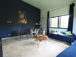 Blue Jungle Lodge