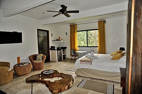 Blue Jungle Lodge