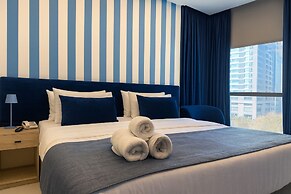 Shade Suites and Studios