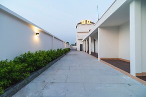 Paradise Hotel
