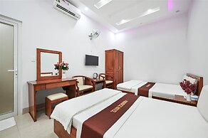 Paradise Hotel