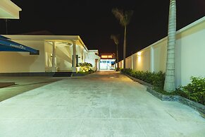 Paradise Hotel