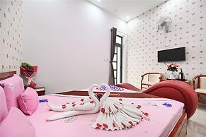 Paradise Hotel