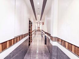 Hotel Hometown - Near BKC