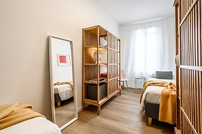Emilia Suite Young