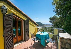 Villa Monte Enrico - With Pool