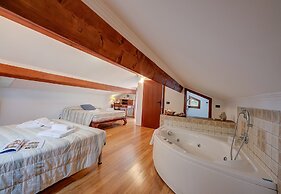 Villa Monte Enrico - With Pool