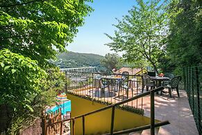 Villa Monte Enrico - With Pool