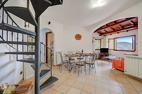 Villa Monte Enrico - With Pool