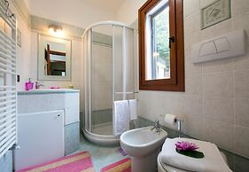 Villa Monte Enrico - With Pool