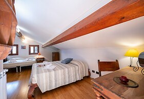 Villa Monte Enrico - With Pool
