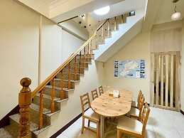 Small Ryukyu Loju sunrise Inn