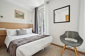 Hotel Le National Clichy Paris