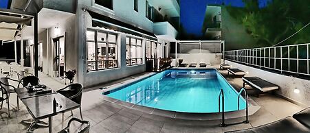 Erato Hotel