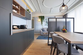 Dj City Vista Luxury Apartments