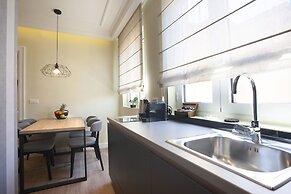 Dj City Vista Luxury Apartments