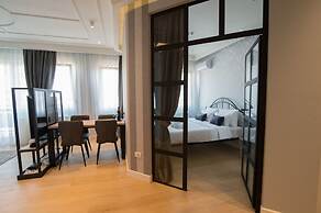 Dj City Vista Luxury Apartments