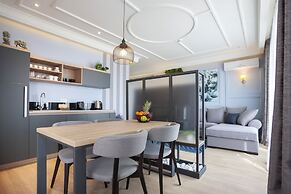Dj City Vista Luxury Apartments