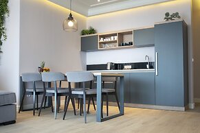 Dj City Vista Luxury Apartments