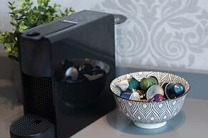 Dj City Vista Luxury Apartments