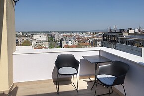 Dj City Vista Luxury Apartments