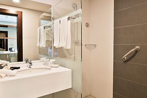 Coral Tower Hotel by Hansa