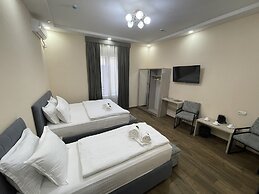 Hotel Shosh Palace