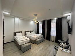 Hotel Shosh Palace