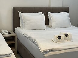 Hotel Shosh Palace