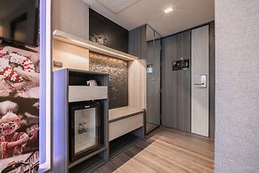 Aspira Gems Center Silom