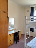 Young Budget Accommodation - Hostel